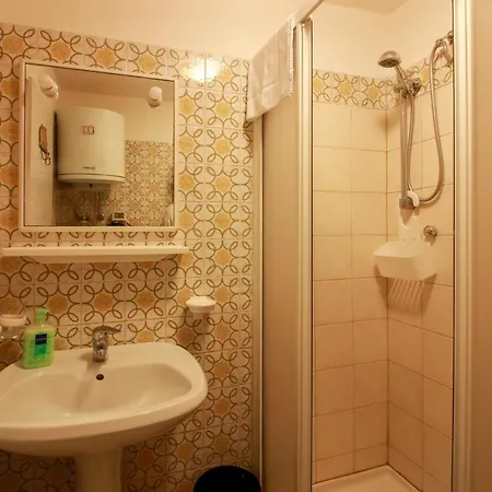 Apartment Santi Apostoli By Halldis