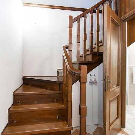 Alma - Rialto Bridge Apartment Venice