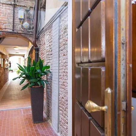 Alma - Rialto Bridge Apartment *