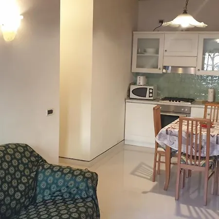 Apartment Beatiful Modern Flat Centre With Private Lounge Area Relax Venice