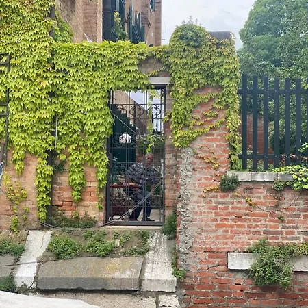 San Isepo Corte Apartment *