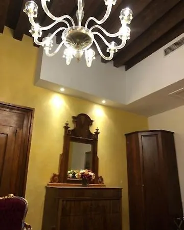 Odoni Aparthotel *