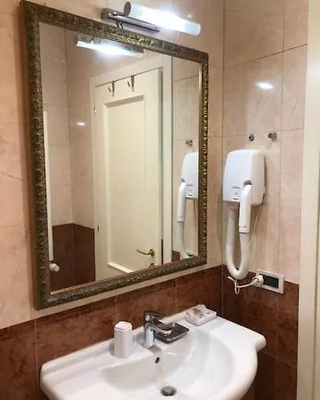 Odoni Aparthotel *