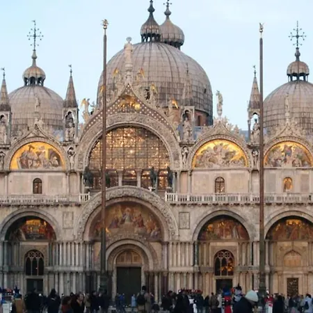 Appartement Quiet And Comfort In The Heart Of Venise