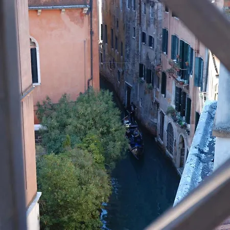 Venezia Residence Apartment