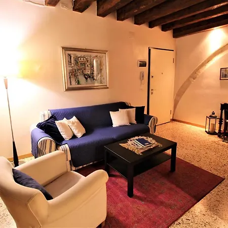 San Marco With Canal View Apartment *