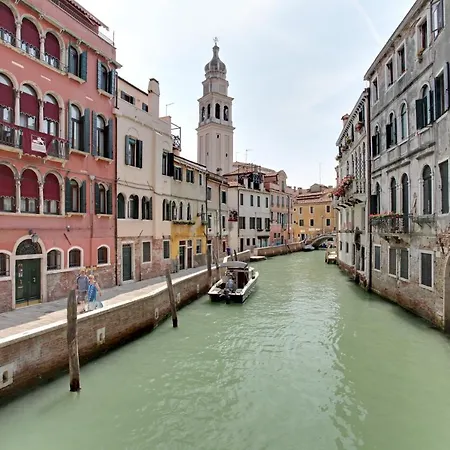 Palazzo Schiavoni Residenza D'epoca & Suite-apartments * Veneza