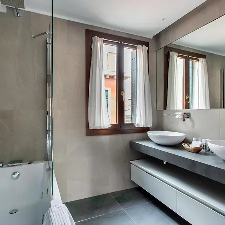 Residenza Pomponi Deluxe 아파트 *
