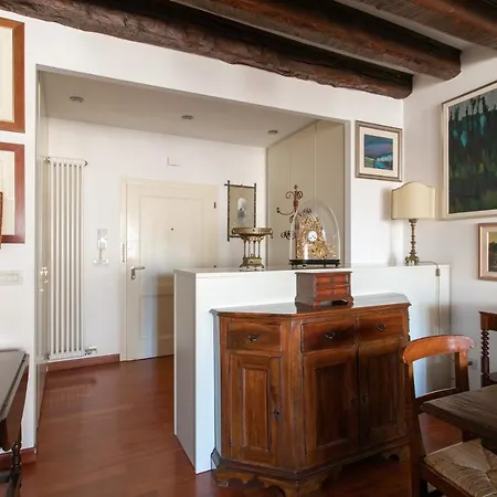Ca' Al Giglio - Vista Canale Apartment *