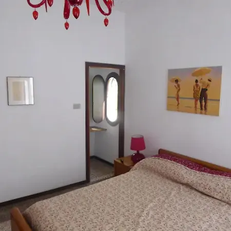 A Due Passi Dall'antico Ghetto, Sestiere Di Cannaregio Венеция
