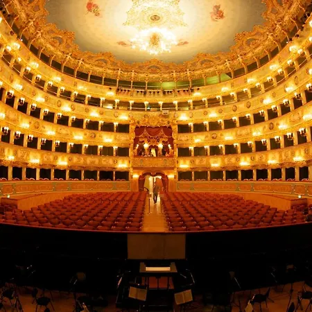 Bighouse * Venice