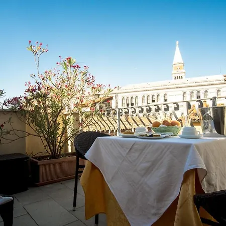 Antigo Trovatore Hotel