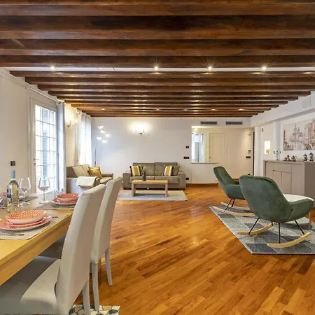 Appartement Tolentini Canal View & Terrace By Wonderful Italy Venetië