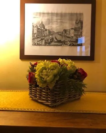 Odoni Aparthotel *