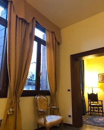 Odoni Aparthotel *