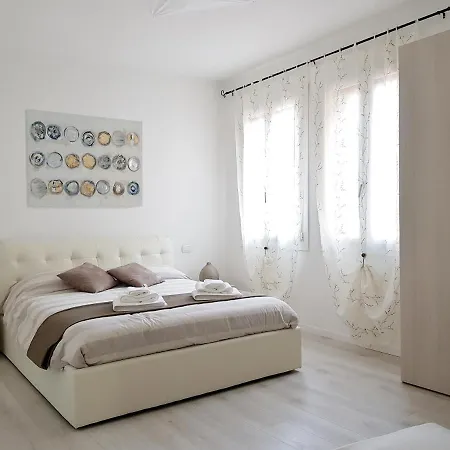 Ca' Dea Gondoea Apartment Venice