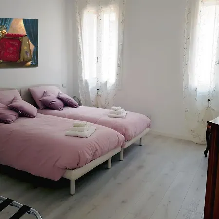 Ca' Dea Gondoea Apartment *