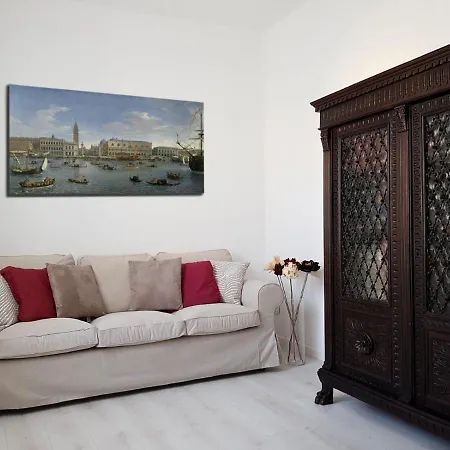 Ca' Dea Gondoea Venice