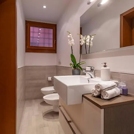 Central Apt Apartment *