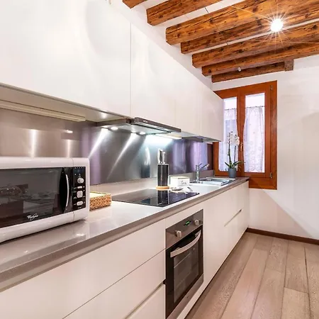Central Apt Venedig