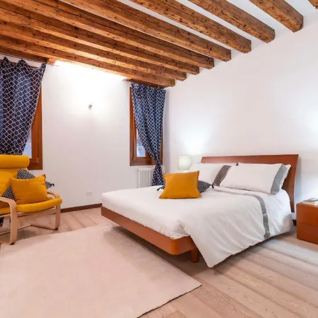 Central Apt Venedig