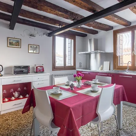 Guglie View Apartment Venice