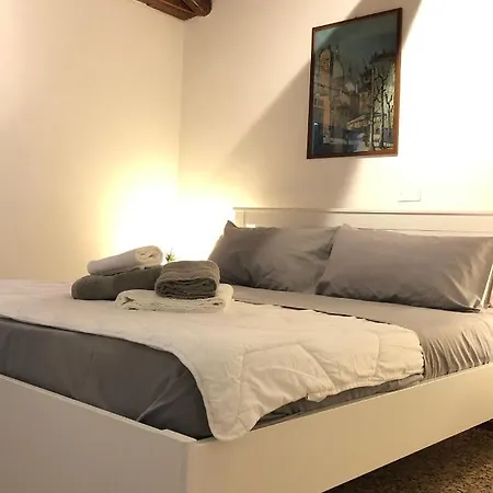Salamon Apartment *