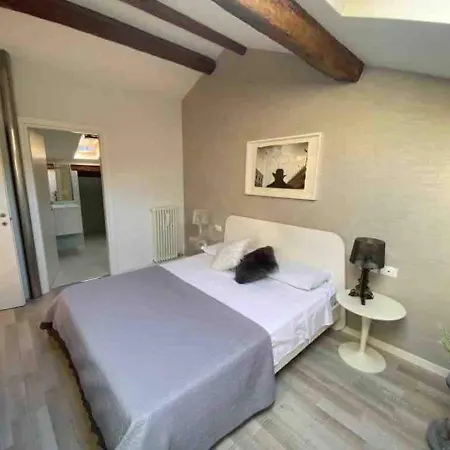 Residenza Casanova, In Giudecca *
