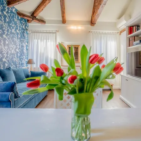 Apartment Lo Squero 3 With Balcony In Dorsoduro *