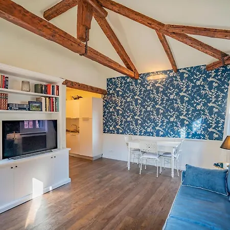Lo Squero 3 With Balcony In Dorsoduro * Venice