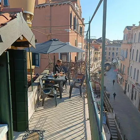 De L'osmarin Suites Benátky