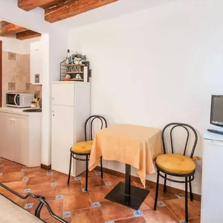 Malu Apartmán