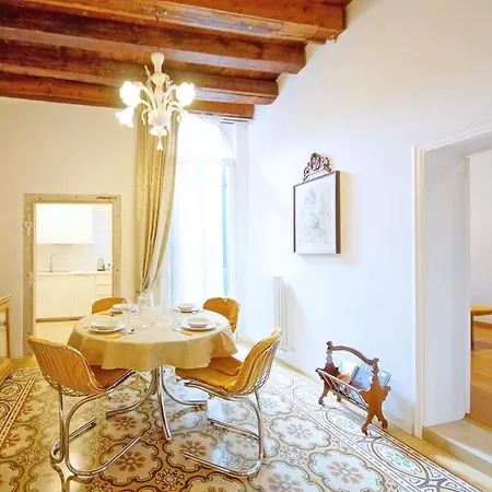 Dolcevita N 499 Biennale Apartment Venice