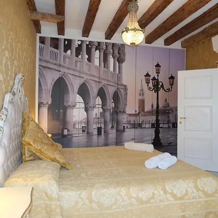 Apartment La Residenza Di Carlo Close To Piazza San Marco *
