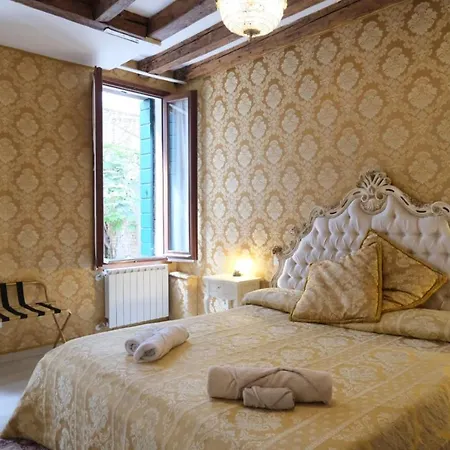 La Residenza Di Carlo Close To Piazza San Marco Apartment