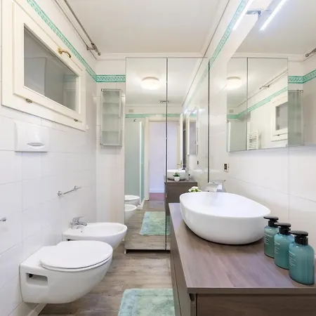 Colombina With Canal View Appartement *