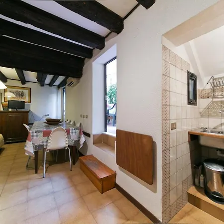 Apartment Ground Floor Santa Margherita Apt Ac Wi-fi