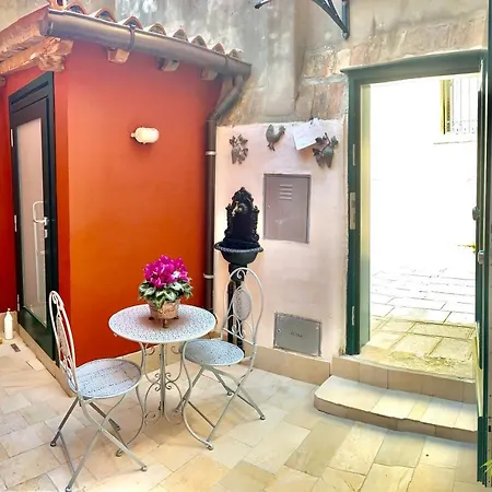Monolocale La Corte Biennale Apartment *