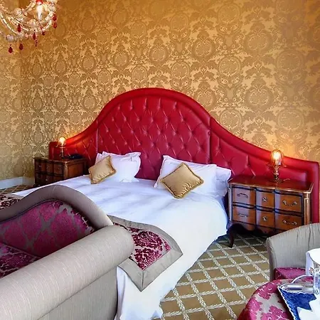 Pesaro Palace Hotel 4*