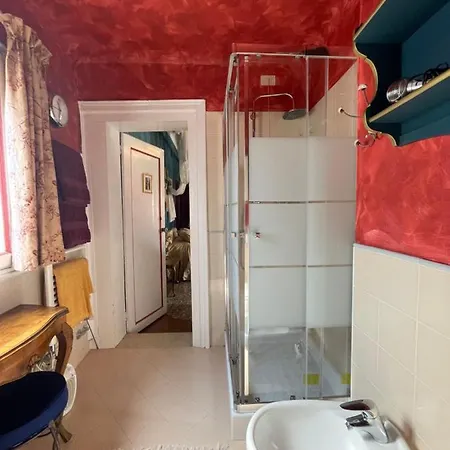 Gabrielle's Guest house *