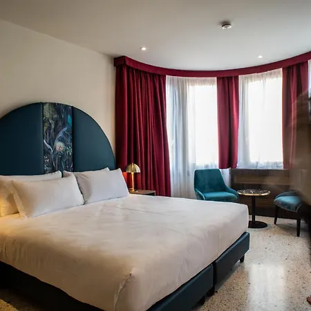 Palazzina Fortuny 3*