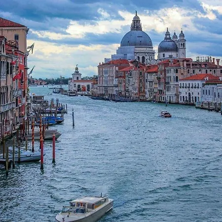 Ca Del Traghetto Venedig