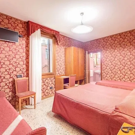 Hotel Atlantide