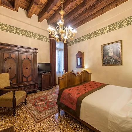 Palazzo Priuli 4*