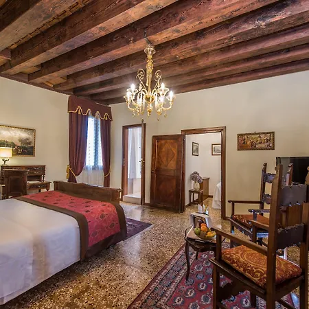 Palazzo Priuli 4* Venezia