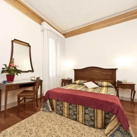 Hotel Fava 2*