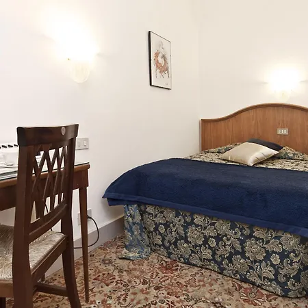 Hotel Fava 2*
