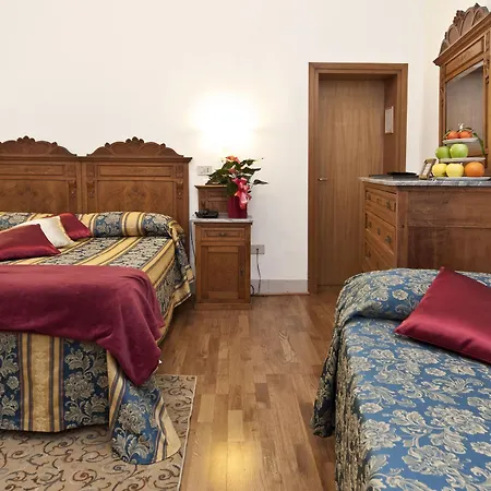 Hotel Fava 2*