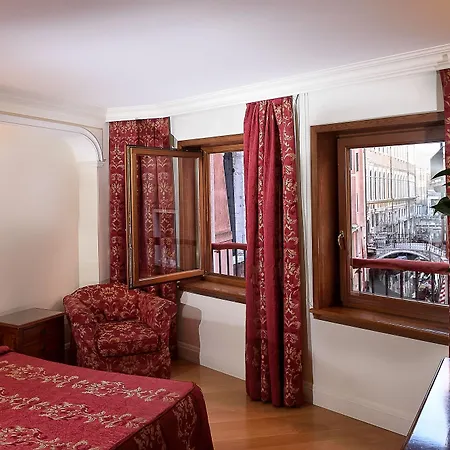 Torre Dell'orologio Hotel