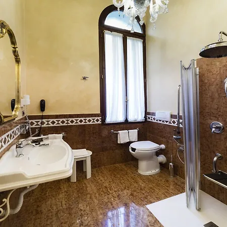 Al Ponte Dei Sospiri Hotel